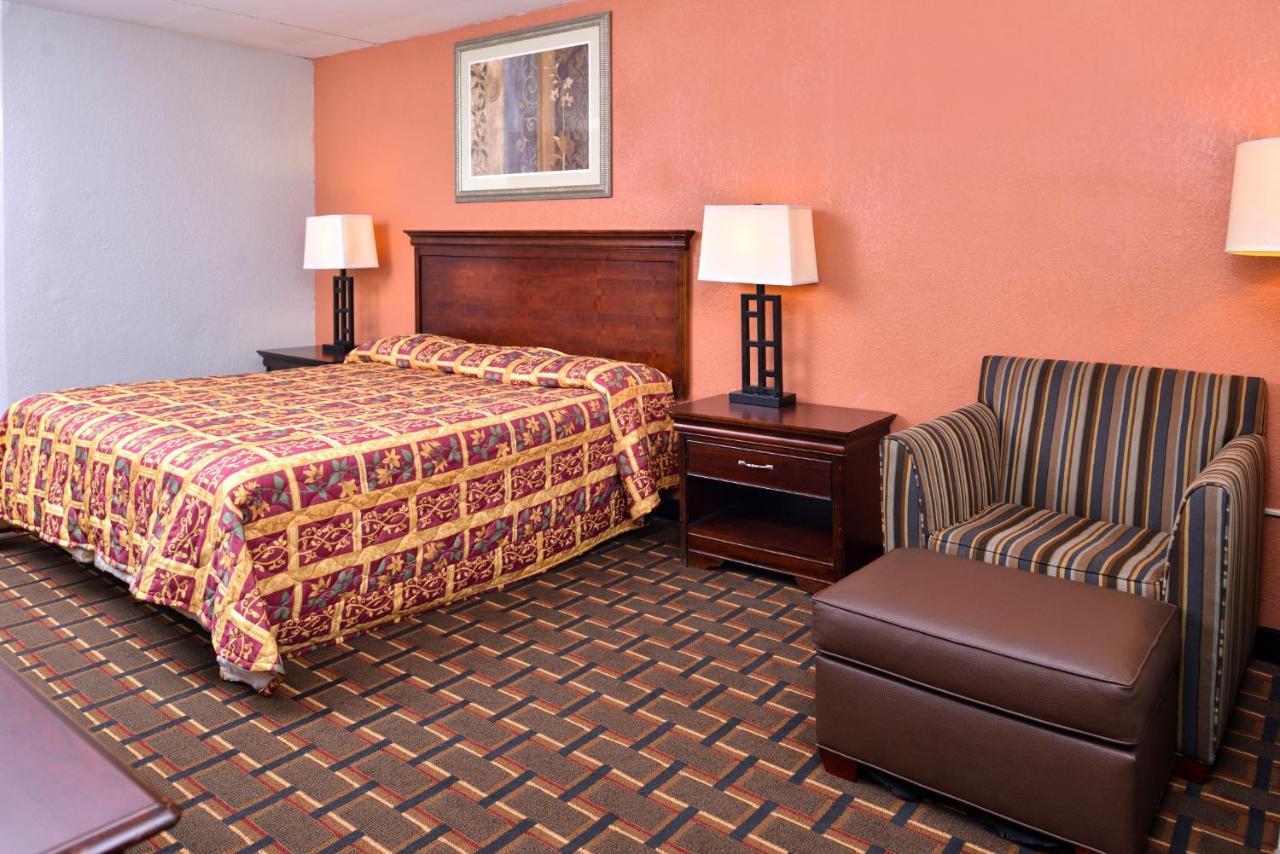 Americas Best Value Inn Richmond South Bellwood Exteriér fotografie