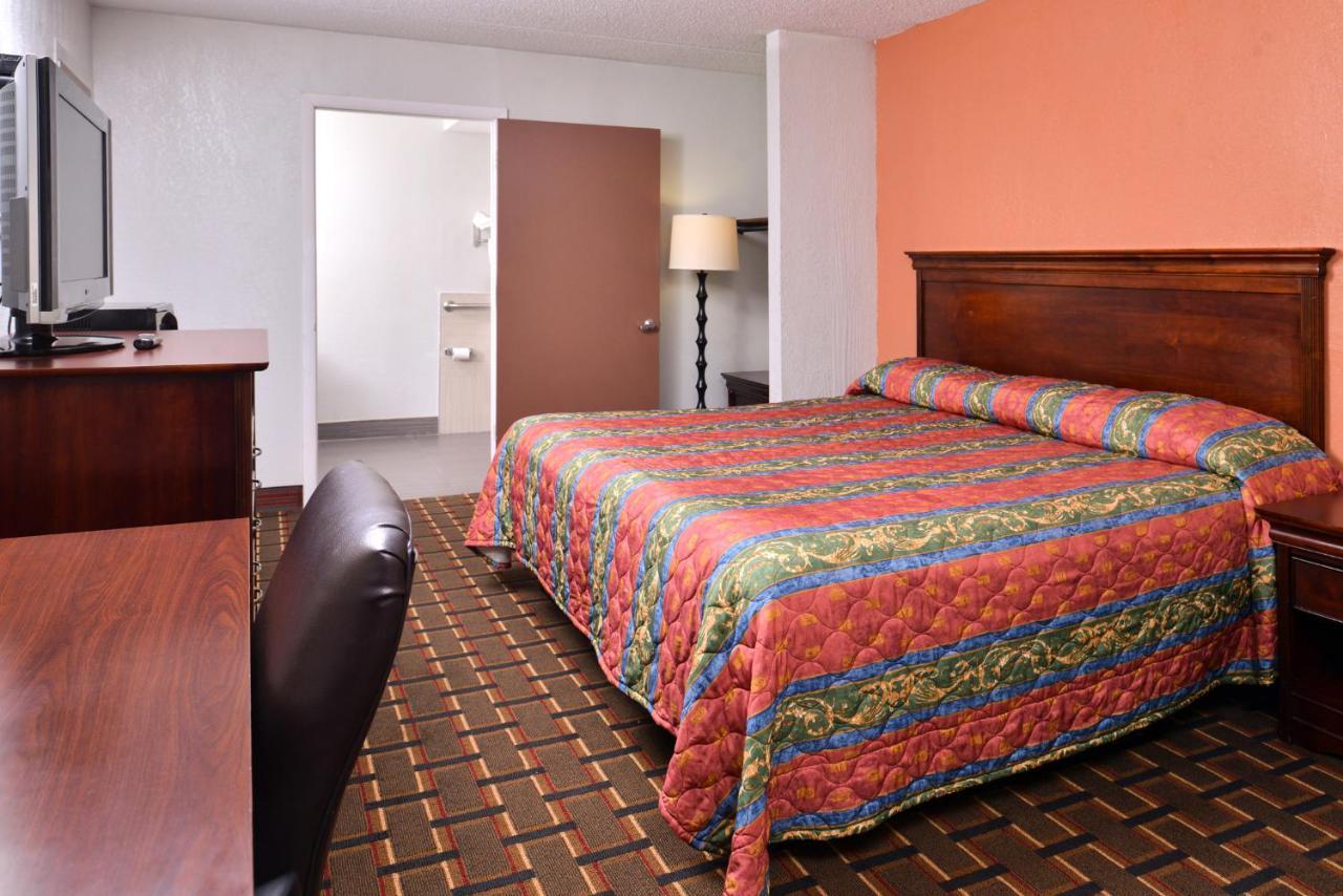 Americas Best Value Inn Richmond South Bellwood Exteriér fotografie