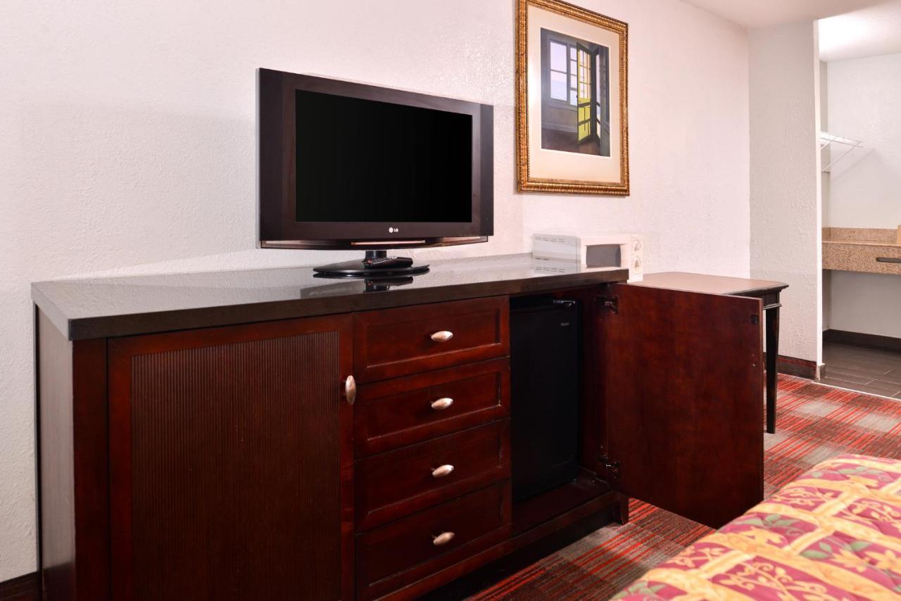 Americas Best Value Inn Richmond South Bellwood Exteriér fotografie