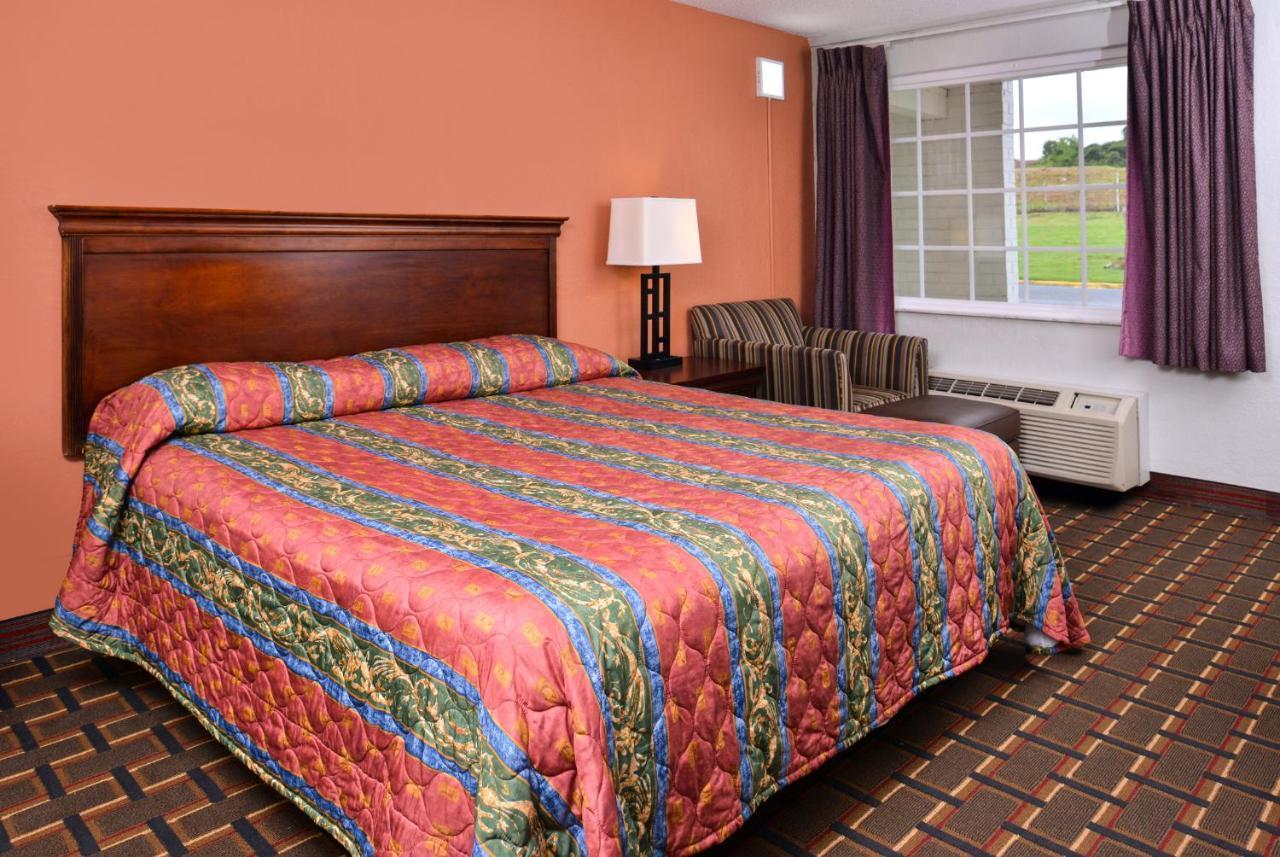 Americas Best Value Inn Richmond South Bellwood Exteriér fotografie